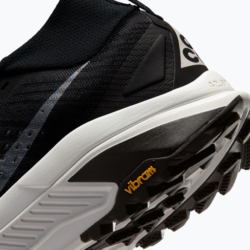 Scarpe da running da uomo Nike ACG Zegama black/safety orange/summit white 4