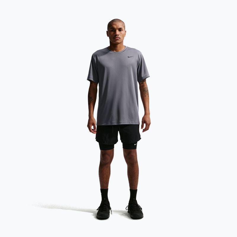 Maglia training da uomo Nike Dri-FIT Training T-Shirt smoke grey/black 2