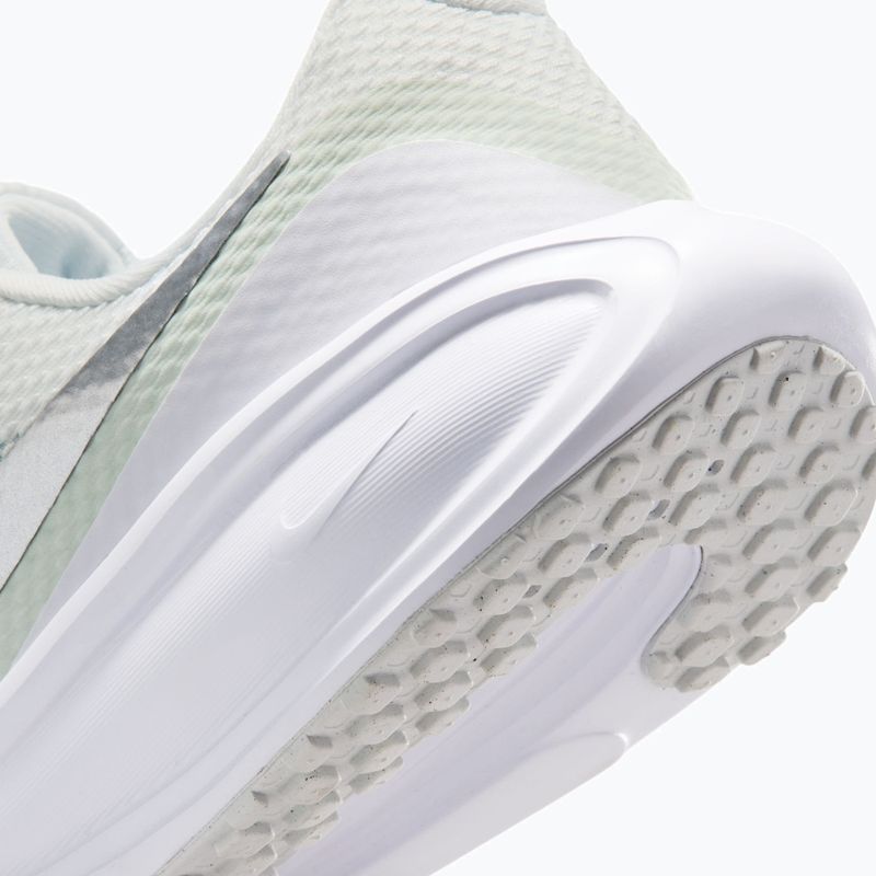 Scarpe da running da donna Nike Revolution 8 off white/barely green/metallic silver 5