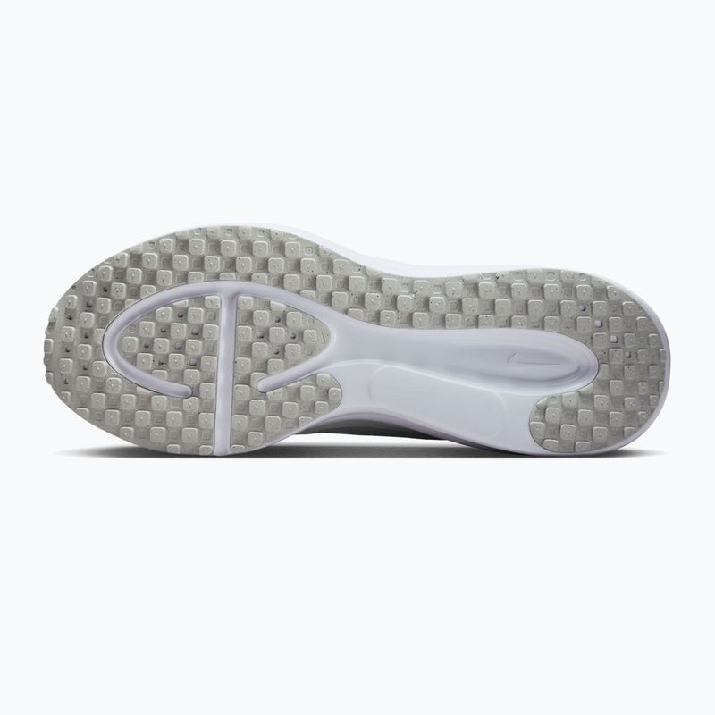 Scarpe da running da uomo Nike Revolution 8 summit white/white/metallic silver 2