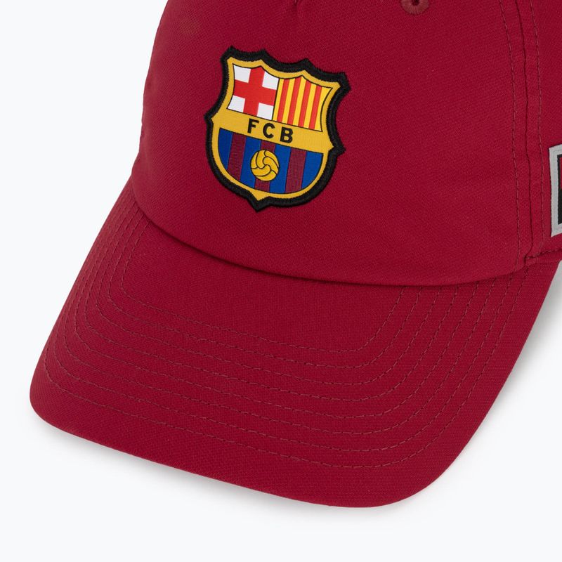 Cappellino con visiera Nike FC Barcelona Club Poly team red 3