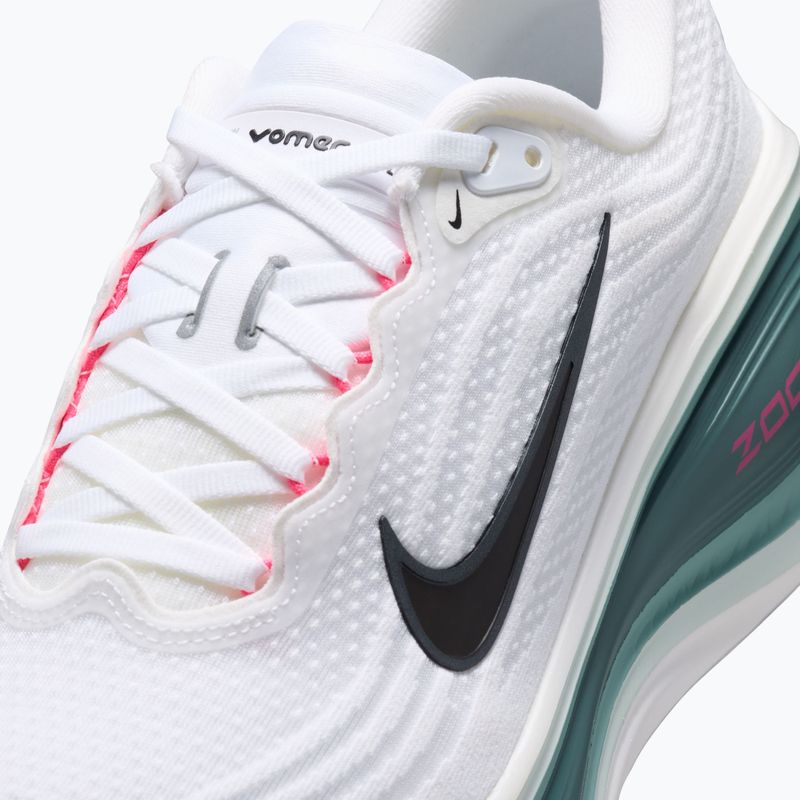 Scarpe da running da uomo Nike Vomero Plus white/mineral slate/hyper pink/black 3