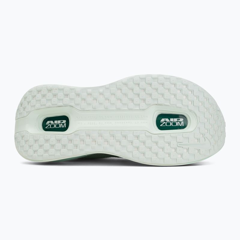 Scarpe da running da donna Nike Vomero Premium barely green/metallic silver 4