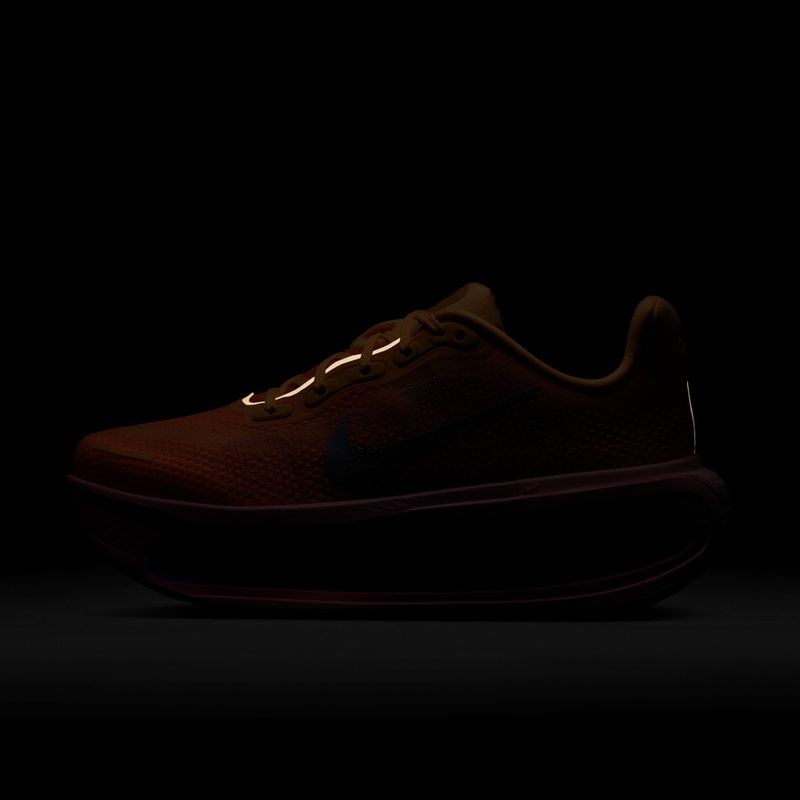 Scarpe da running da donna Nike Vomero Premium tangerine tint/bright crimson/tattoo 4