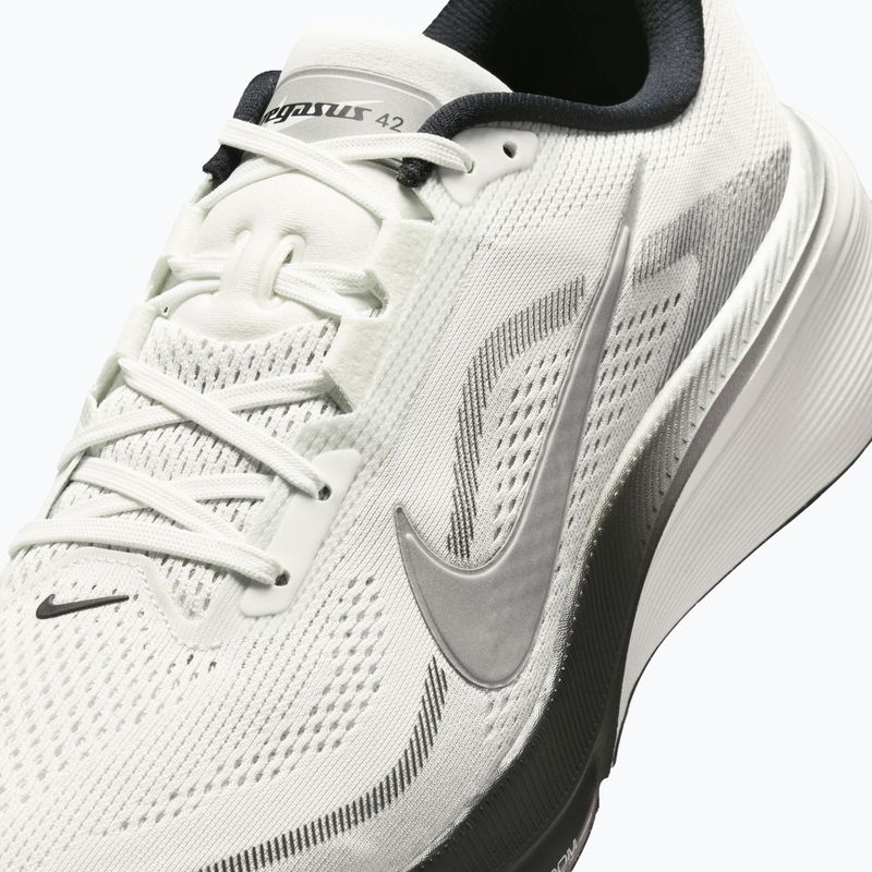 Scarpe da corsa uomo Nike Pegasus 42 summit white/metallic silver-photon dust 3