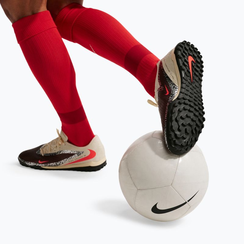 Scarpe da calcio da uomo Nike United Phantom 6 Low Academy TF burgundy crush/fossil/university red 4