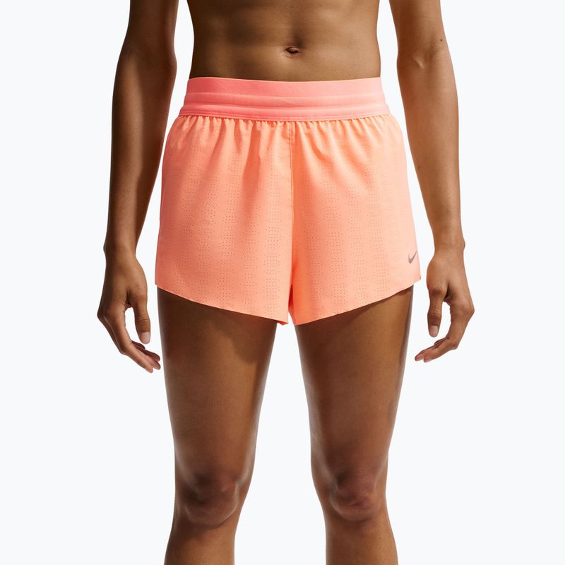 Pantaloncini da corsa da uomo Nike Swift Breathe Dri-Fit Mid-Rise 2.5" orange pulse/photon dust