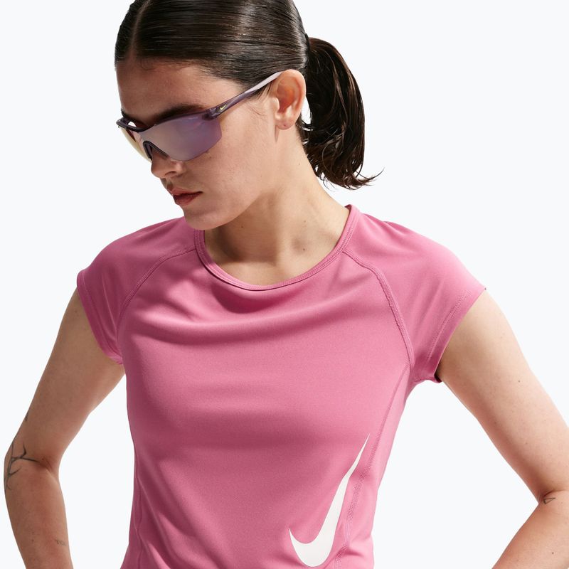 Maglietta da corsa da donna Nike Swoosh Run Dri-Fit peony/photon dust/white 4