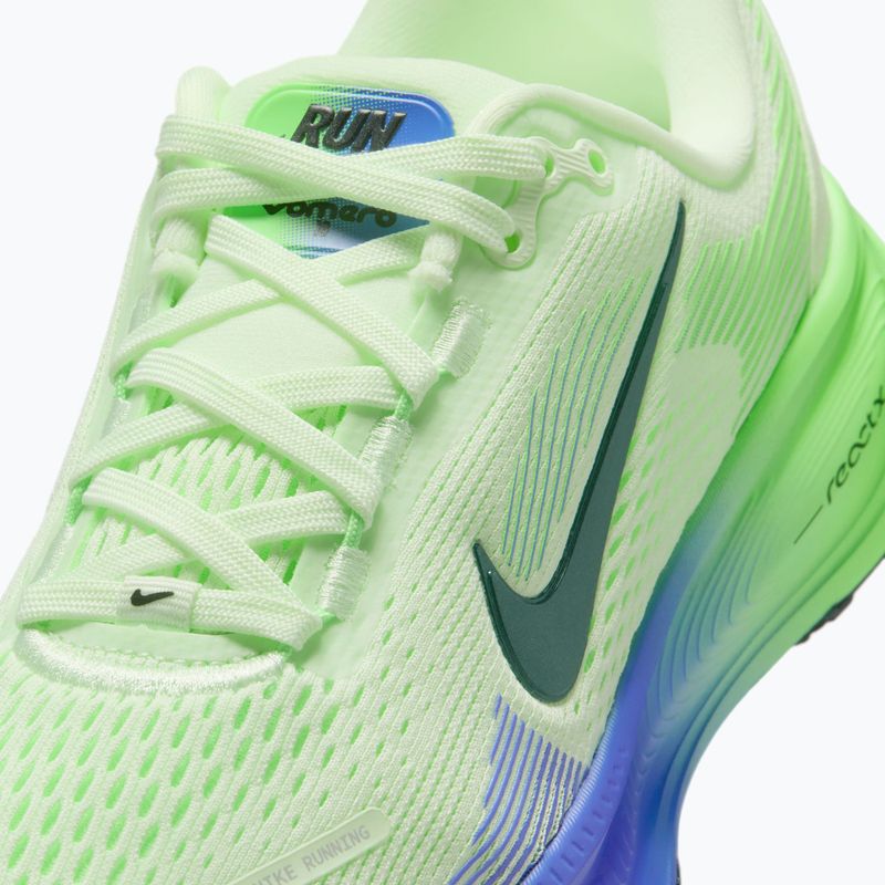 Scarpe da running per bambini Nike Vomero 18 volt tint/black spruce 3