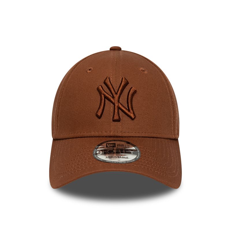 Berretto invernale New Era League Essential 9Forty New York Yankees dark auburn 3