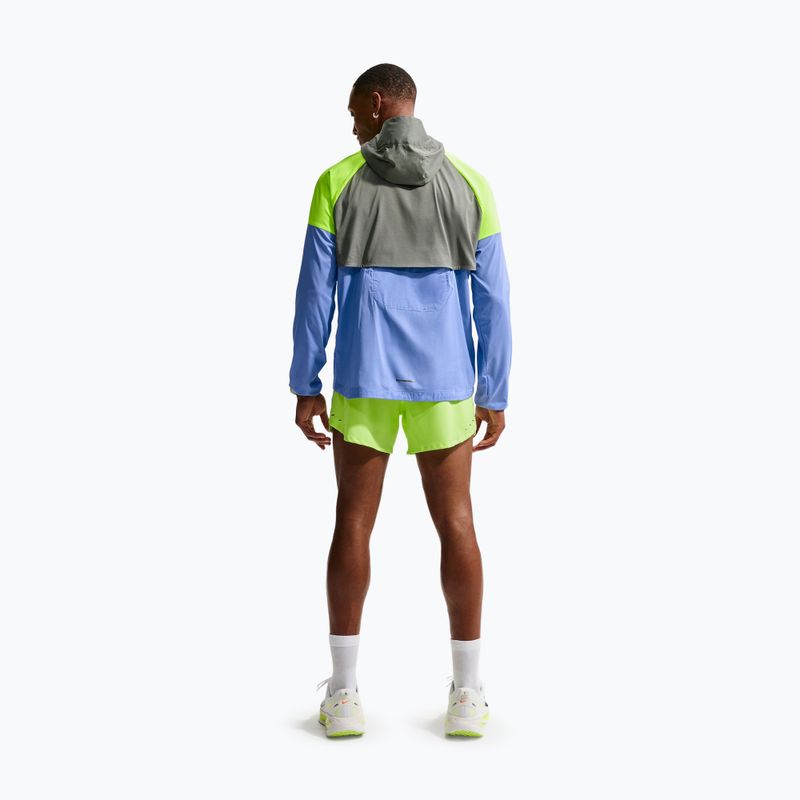 Giacca da corsa da uomo Nike Impossibly Light Windrunner royal pulse/smoke grey/volt ice 3