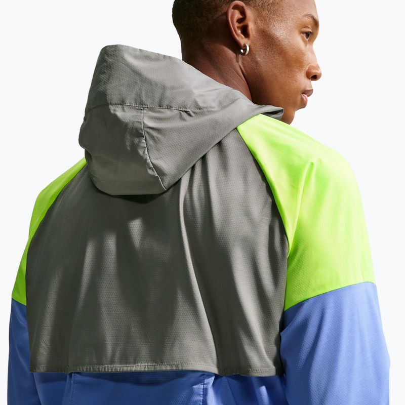 Giacca da corsa da uomo Nike Impossibly Light Windrunner royal pulse/smoke grey/volt ice 6