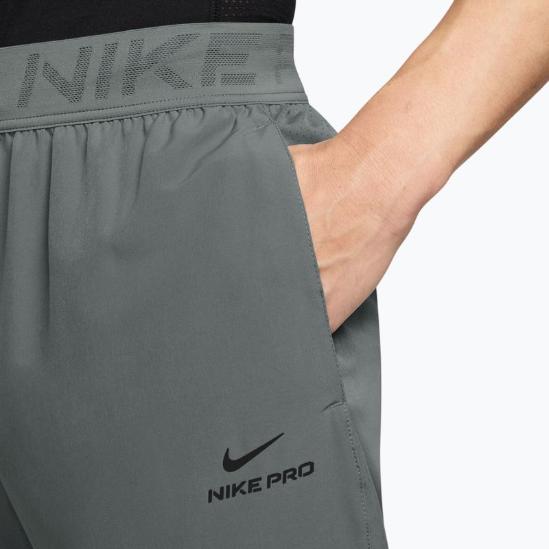 Pantaloni da uomo Nike Pro Training smoke grey/black 3