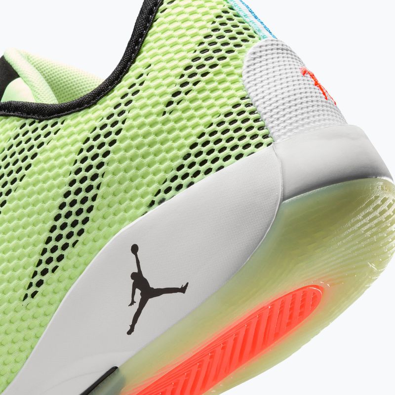 Scarpe da basket uomo Jordan Luka 77 barely volt/black/white/infrared 23 7