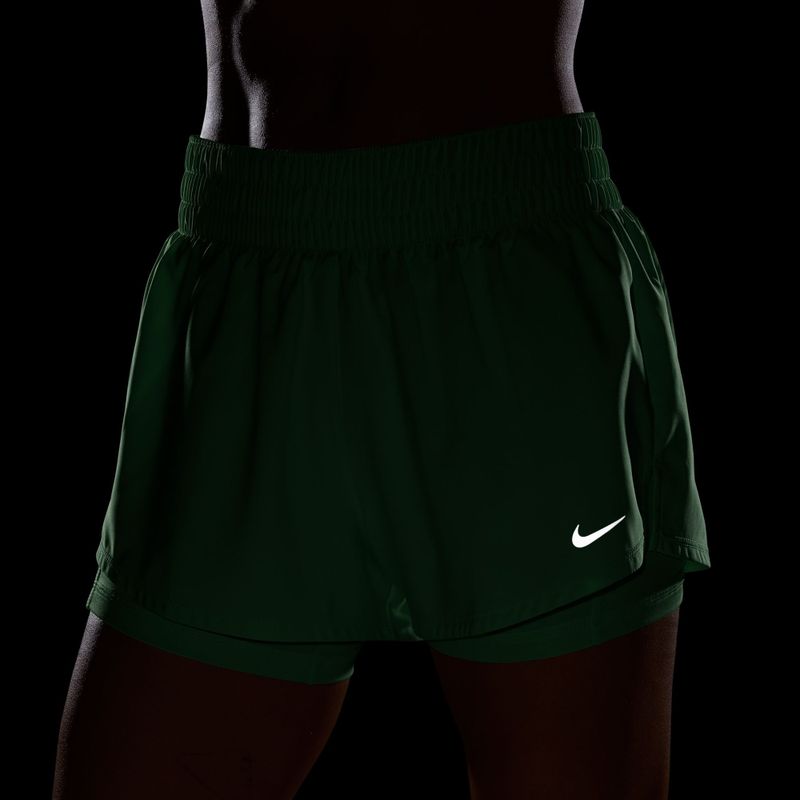 Pantaloncini da allenamento da donna Nike One cucumber calm/white 5