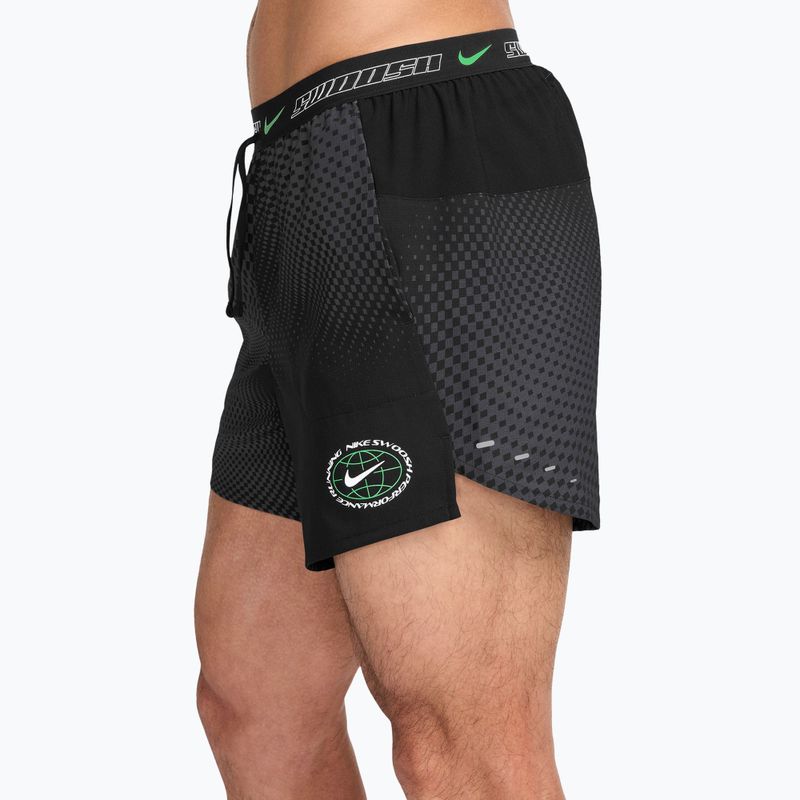 Pantaloncini da corsa da uomo Nike Stride black 3
