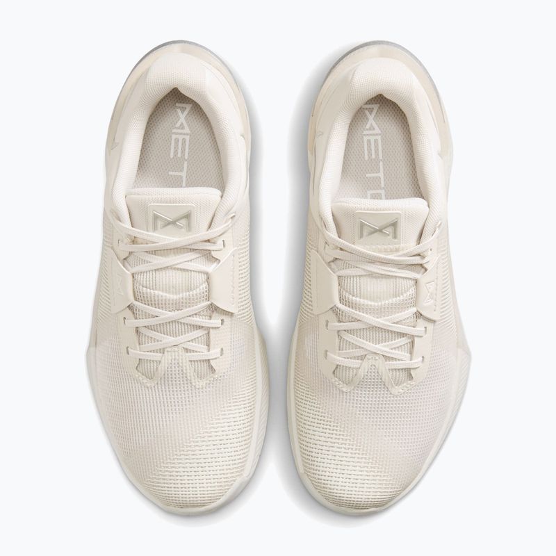 Scarpe da allenamento donna Nike Metcon 10 light orewood brown/phantom/metallic silver 4