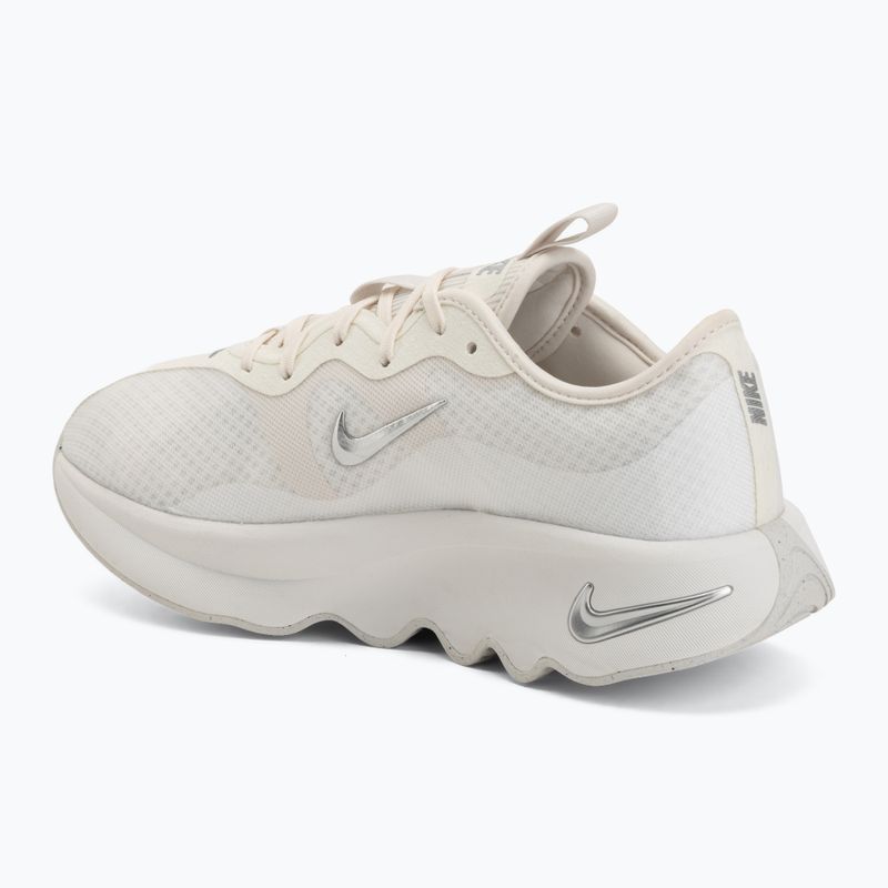 Scarpe da donna Nike Motiva 2 summit white/phantom/metallic silver 3