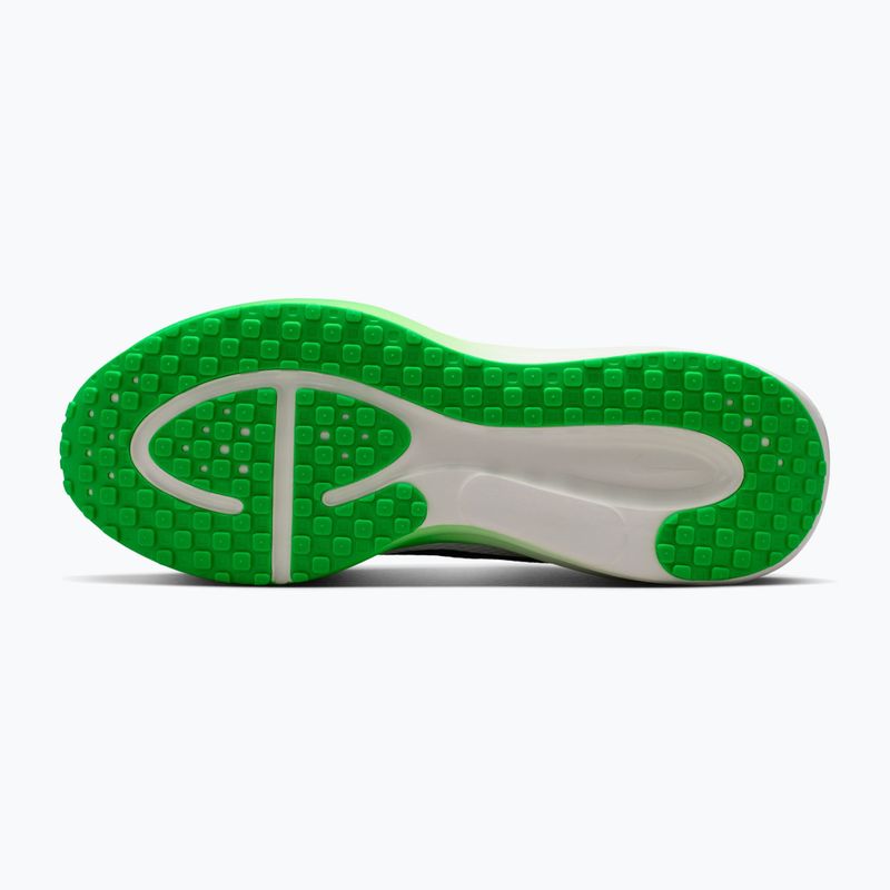 Scarpe da corsa uomo Nike Revolution 8 white/green spark/midnight navy 4