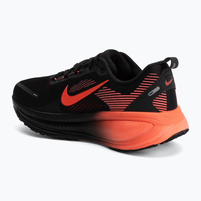 Scarpe da corsa uomo Nike Vomero 18 black/university red/bright crimson 3