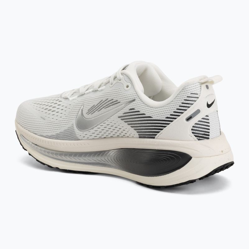 Scarpe da corsa donna Nike Vomero 18 summit white/sail/metallic silver 3