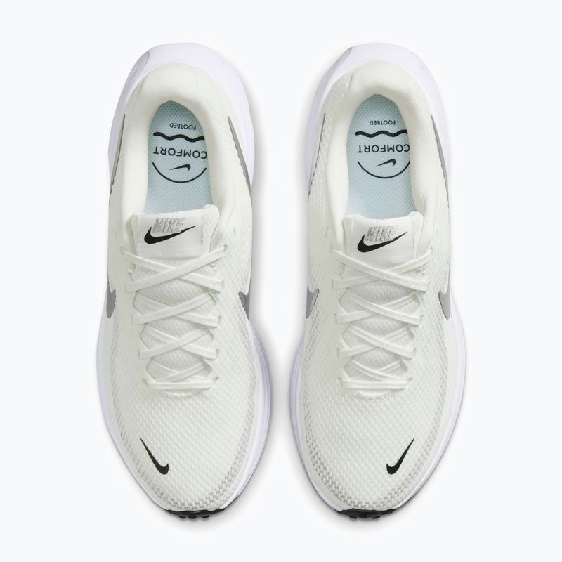 Scarpe da corsa donna Nike Revolution 8 sail/white/black/metallic silver 5
