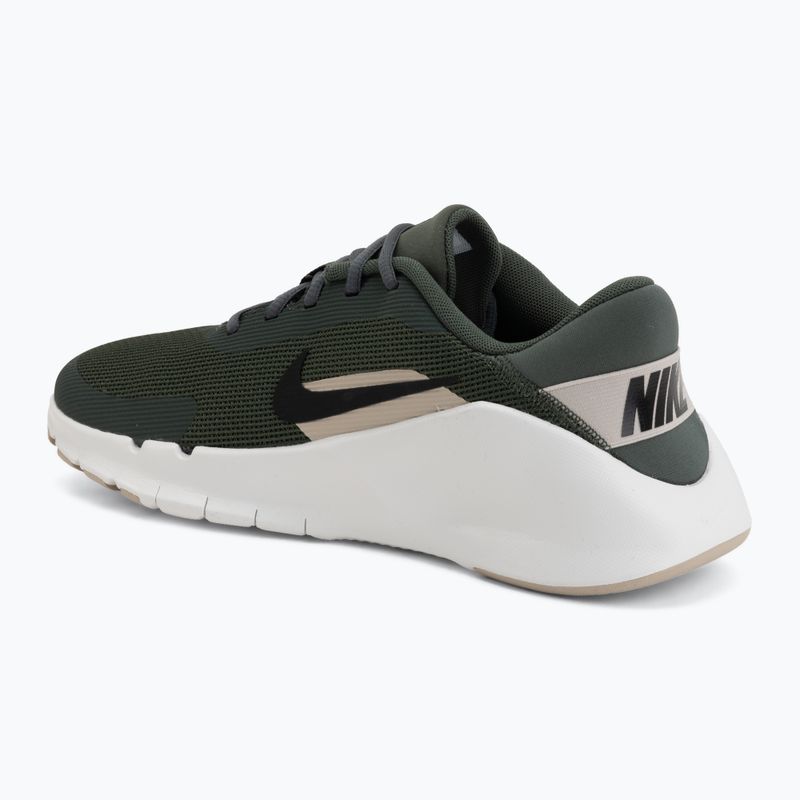 Scarpe da allenamento uomo Nike Flex Train camo green/summit white/cream Ii/black 3
