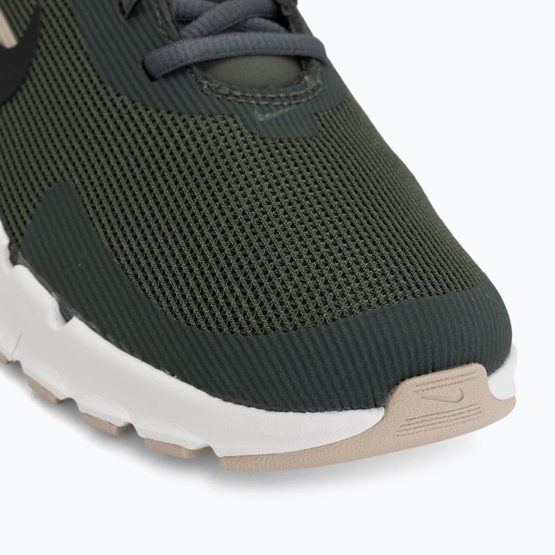 Scarpe da allenamento uomo Nike Flex Train camo green/summit white/cream Ii/black 7