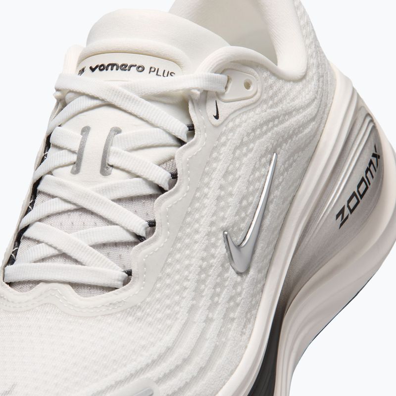 Scarpe da corsa donna Nike Vomero Plus summit white/sail/metallic silver 5