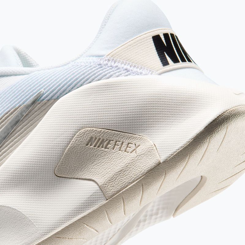 Scarpe da allenamento donna Nike Flex Train white/sail/phantom/ metallic silver 8