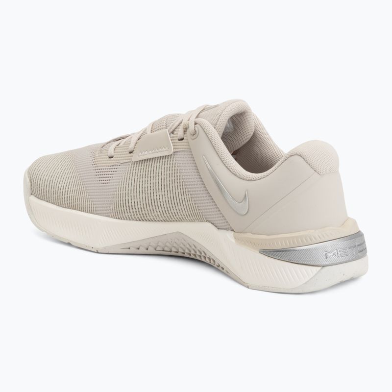 Scarpe da allenamento donna Nike Metcon 10 light orewood brown/phantom/metallic silver 3