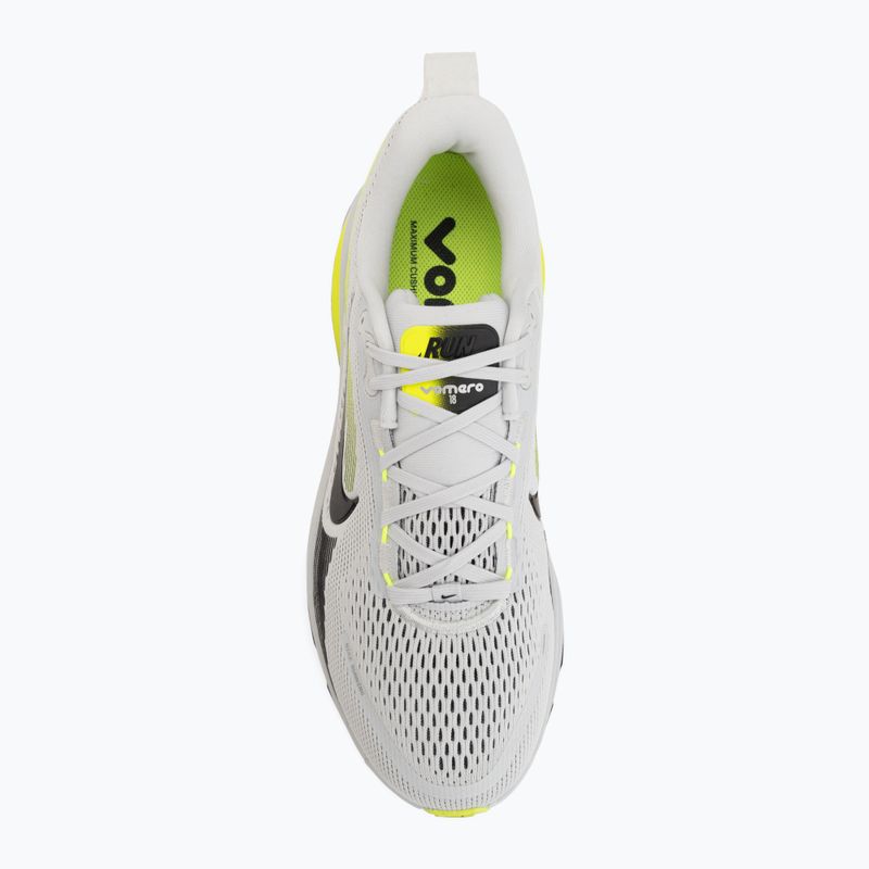 Scarpe da corsa uomo Nike Vomero 18 photon dust/volt/black 5