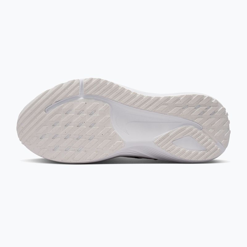 Scarpe da corsa donna Nike Quest 7 summit white/white/metallic silver/black 4
