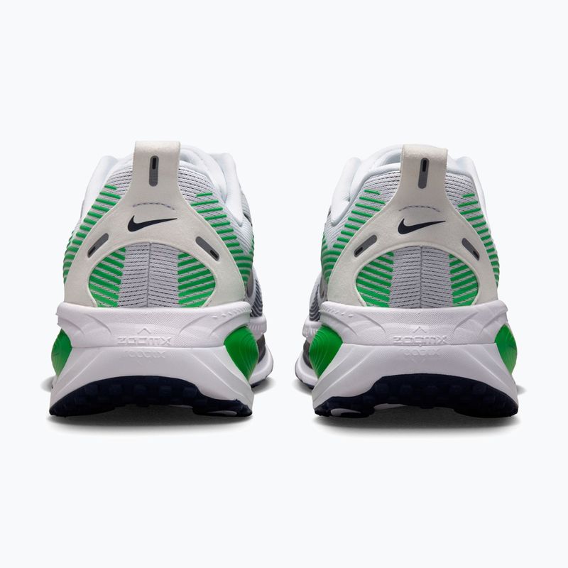 Scarpe da corsa uomo Nike Vomero 18 white/green spark/midnight navy 6