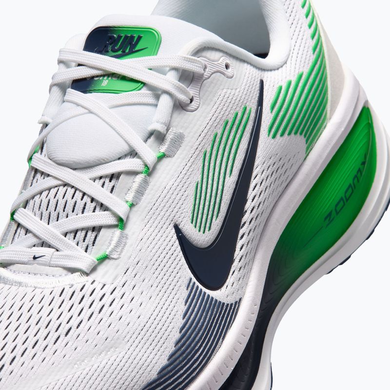 Scarpe da corsa uomo Nike Vomero 18 white/green spark/midnight navy 7