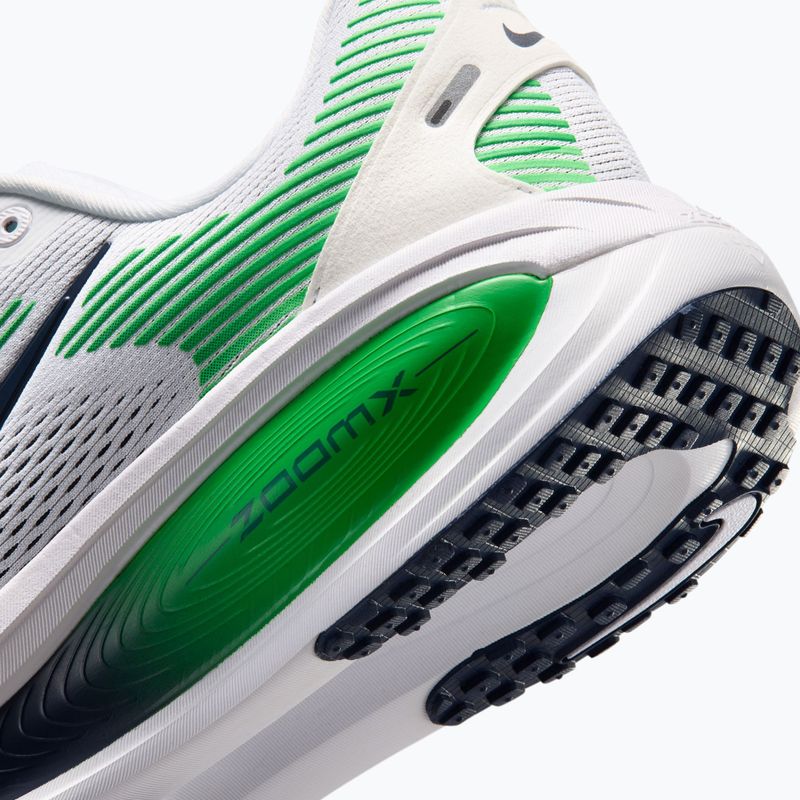 Scarpe da corsa uomo Nike Vomero 18 white/green spark/midnight navy 8