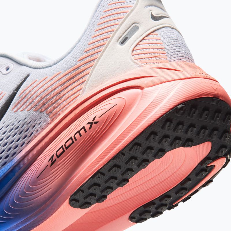 Scarpe da corsa uomo Nike Vomero 18 white/racer blue/atomic pink/black 8