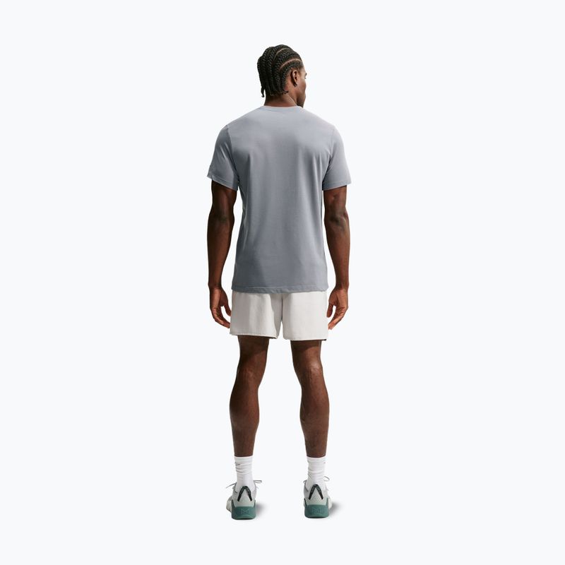 Maglia training da uomo Nike Dri-FIT Training T-Shirt smoke grey/black 2