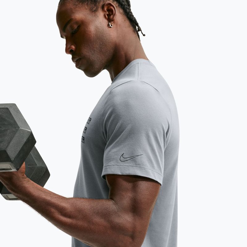 Maglia training da uomo Nike Dri-FIT Training T-Shirt smoke grey/black 5