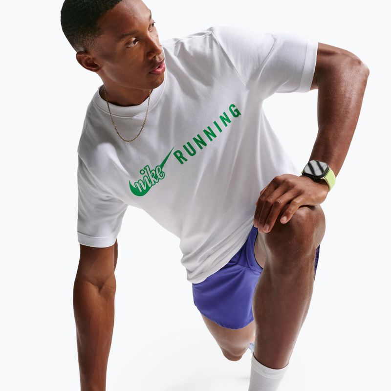 Maglia da corsa da uomo Nike Dri-Fit Running T-Shirt white/green spark 6