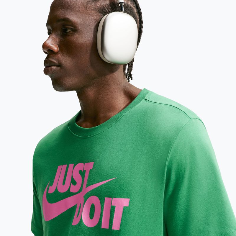 T-shirt da uomo Nike Sportswear JDI classic green 4