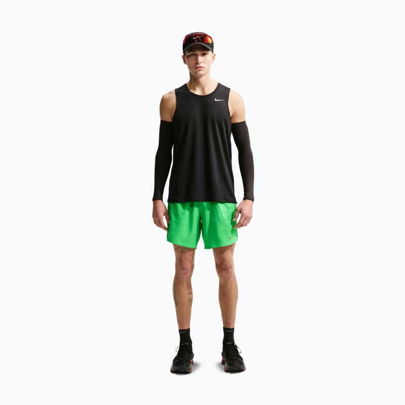 Pantaloncini da corsa da uomo Nike Stride Dri-Fit Brief-Lined 7" green spark 2