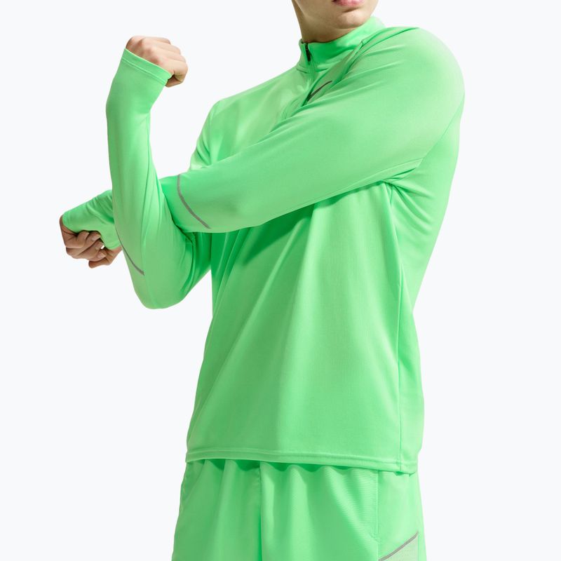 Pantaloncini da corsa da uomo Nike Miler illusion green 4