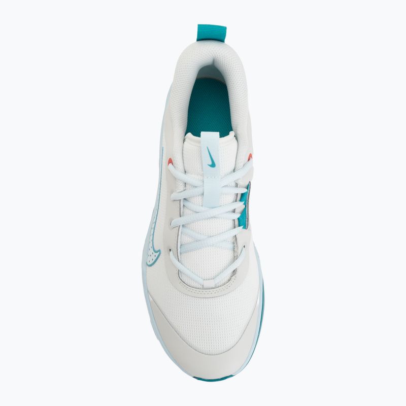 Scarpe Nike Omni Multi-Court off white/energy/glacier blue 5