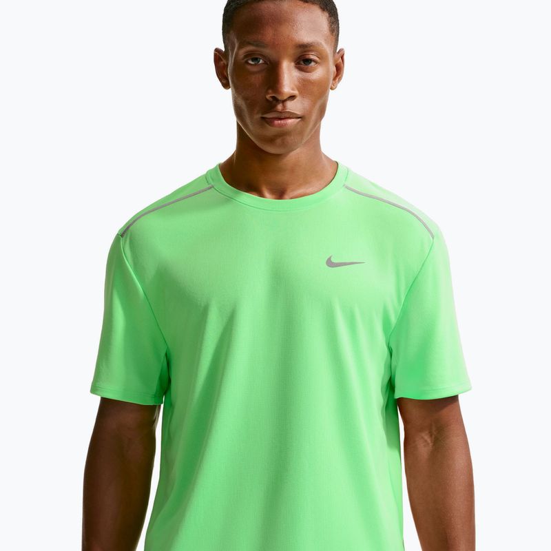 Maglia da corsa da uomo Nike Miler Dri-Fit UV illusion green 4
