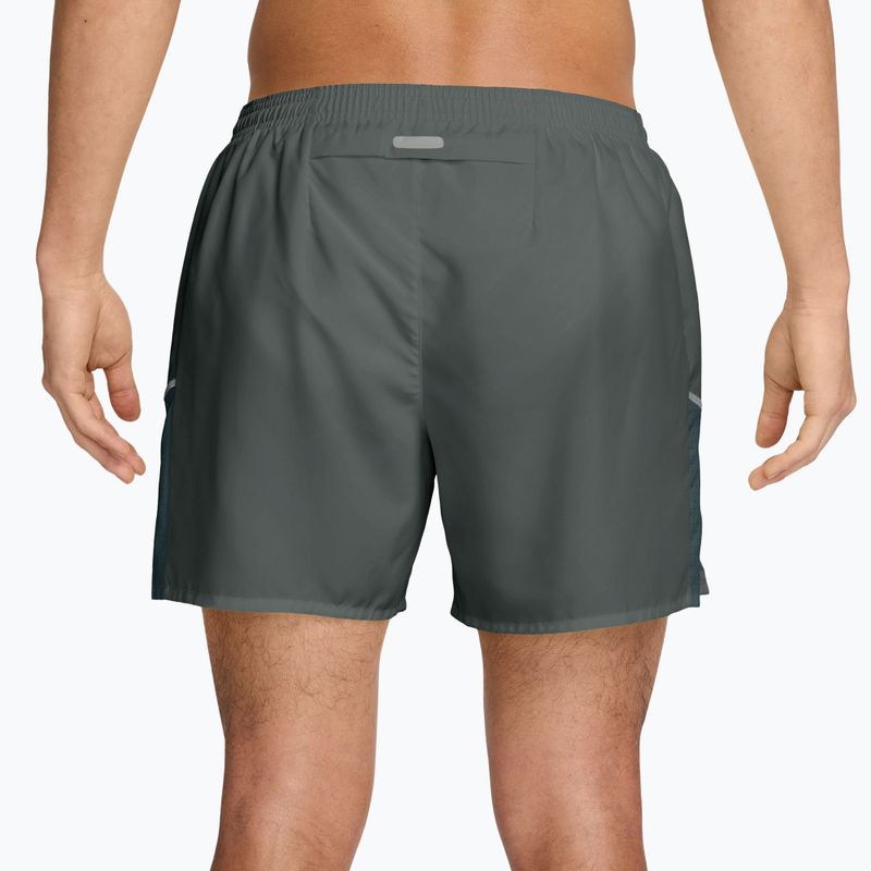 Pantaloncini uomo Nike Miler Dri-Fit Brief Lined 5" camo green/mineral slate 2