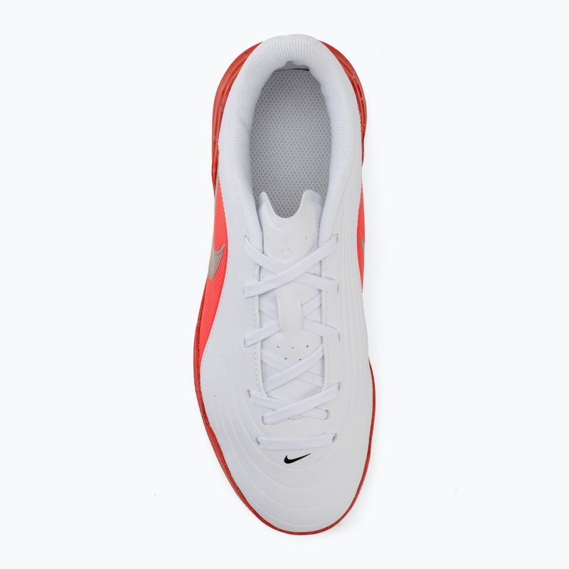 Scarpe da calcio bambino Nike Jr. Tiempo Maestro Club white/bright crimson/blur 5