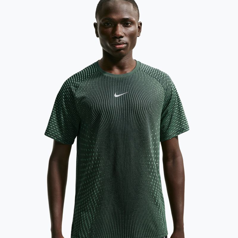 Maglia da corsa da uomo Nike Stride black/light green spark 4