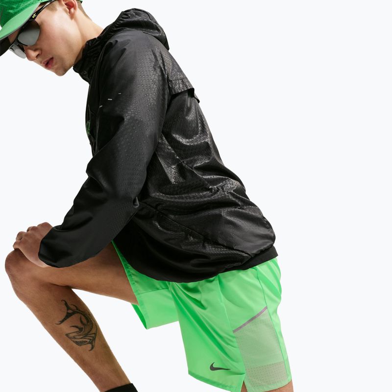 Pantaloncini da corsa da uomo Nike Miler illusion green 4