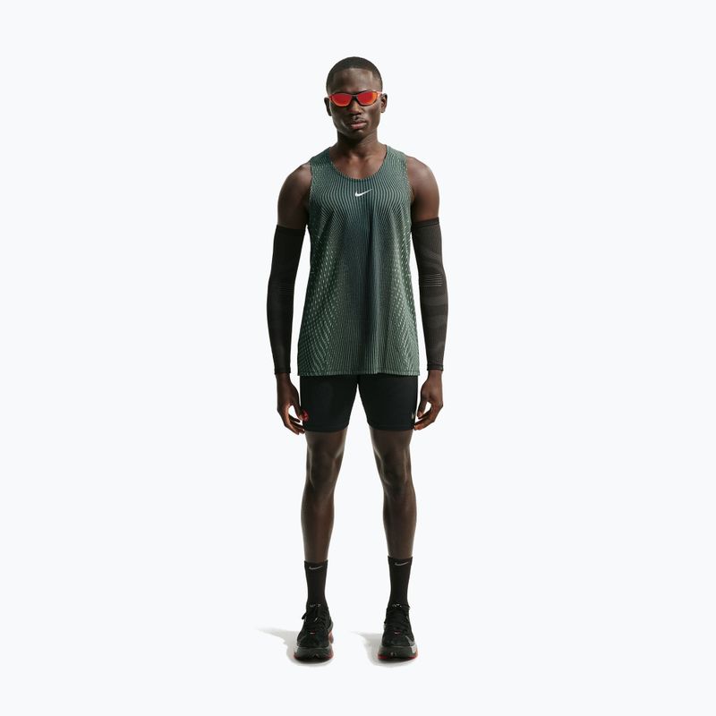 Maglia da corsa da uomo Nike Stride black/light green spark 2